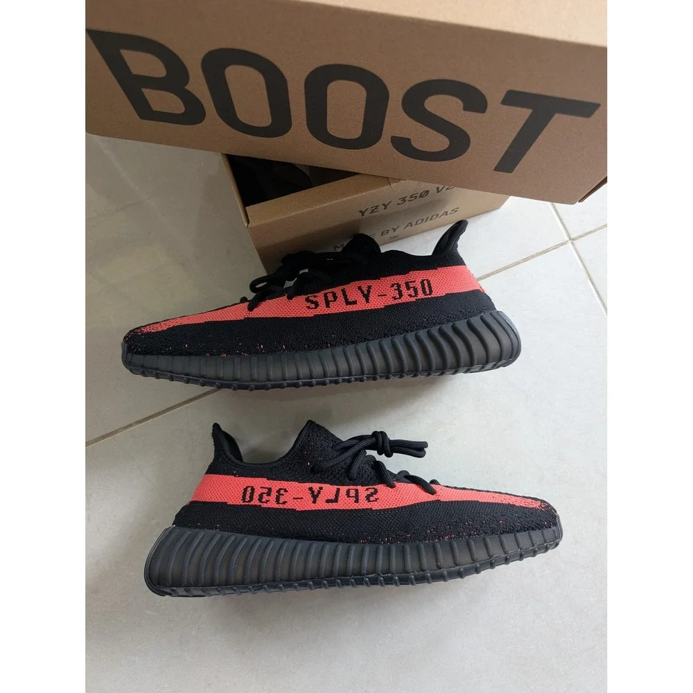 Adidas Yeezy Boost 350 V2 Core Black Red BY9612 Mens Sneakers Size 11 NWT - Picture 1 of 9